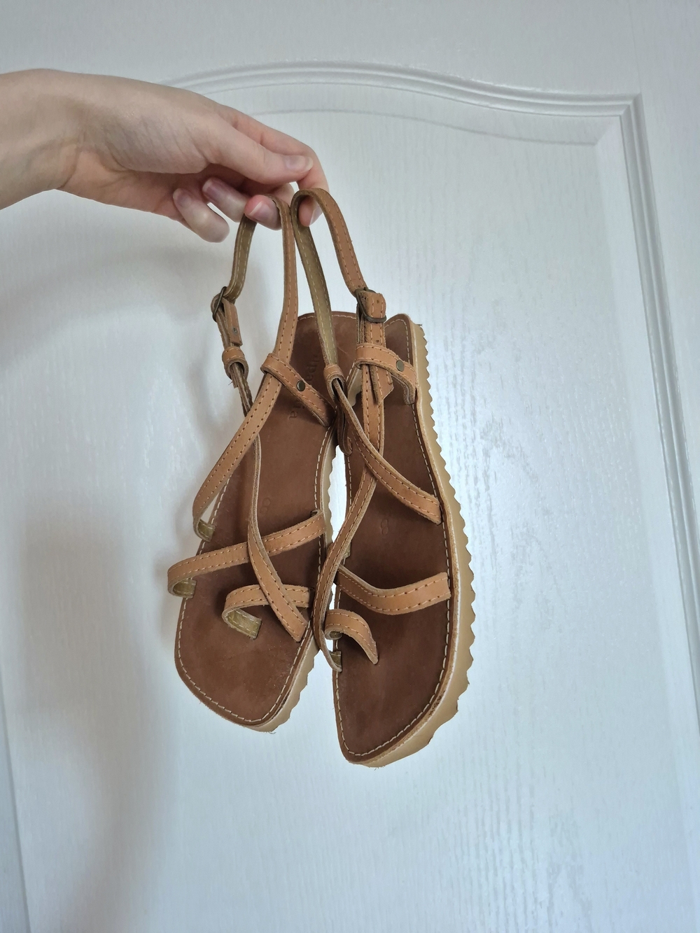 Women’s Tan Leather Strappy Slingback Sandals with Cushioned Footbed